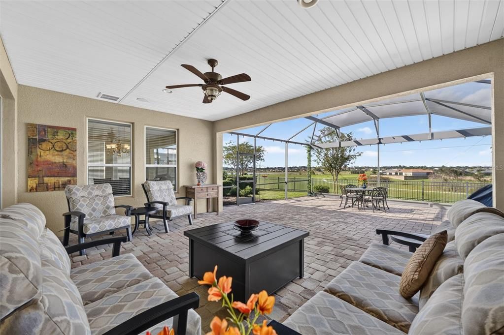 For Sale: $485,000 (3 beds, 3 baths, 2379 Square Feet)