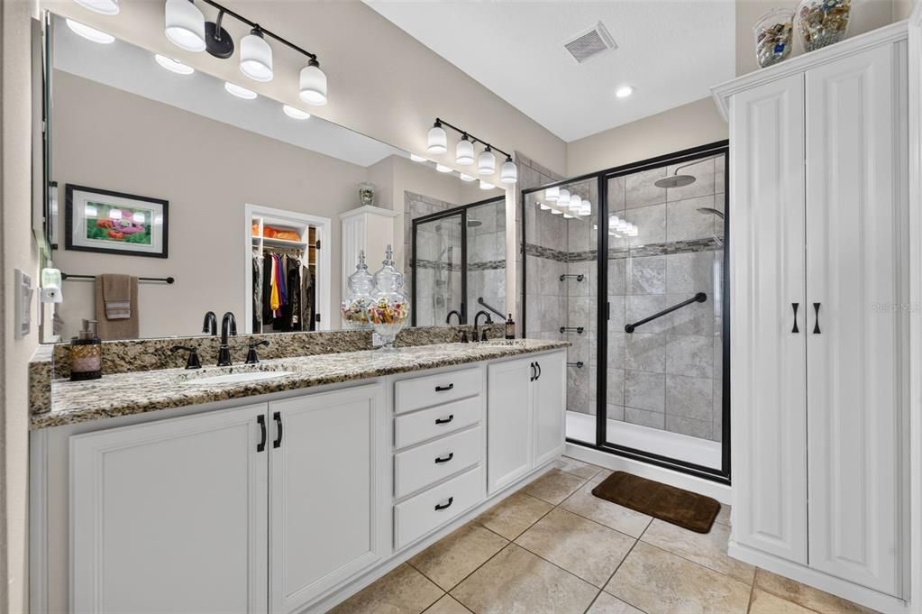 For Sale: $485,000 (3 beds, 3 baths, 2379 Square Feet)