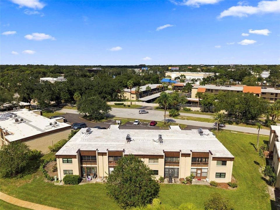 For Sale: $140,000 (2 beds, 1 baths, 913 Square Feet)