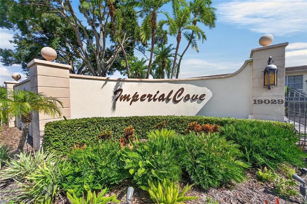 For Sale: $225,000 (2 beds, 2 baths, 1100 Square Feet)