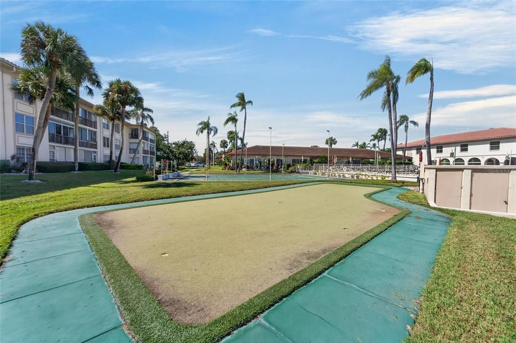 For Sale: $225,000 (2 beds, 2 baths, 1100 Square Feet)