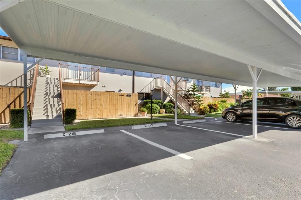 For Sale: $250,000 (2 beds, 2 baths, 1065 Square Feet)