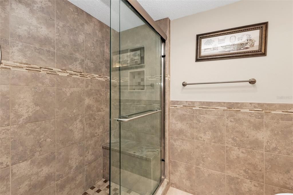 For Sale: $86,900 (2 beds, 2 baths, 1064 Square Feet)
