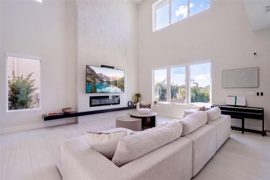 For Sale: $1,389,000 (4 beds, 4 baths, 3208 Square Feet)