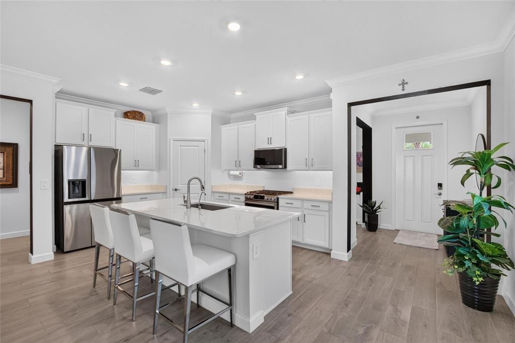 На продажу: $349,900 (2 спален, 2 ванн, 1783 Квадратных фут)