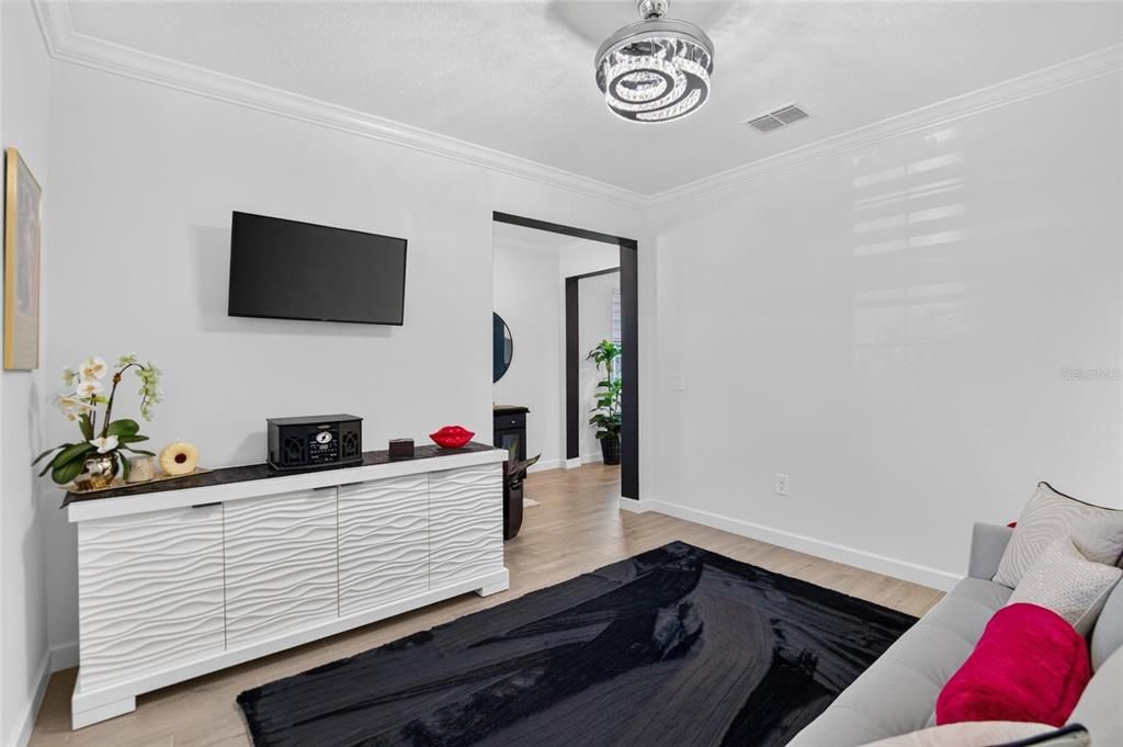 На продажу: $349,900 (2 спален, 2 ванн, 1783 Квадратных фут)
