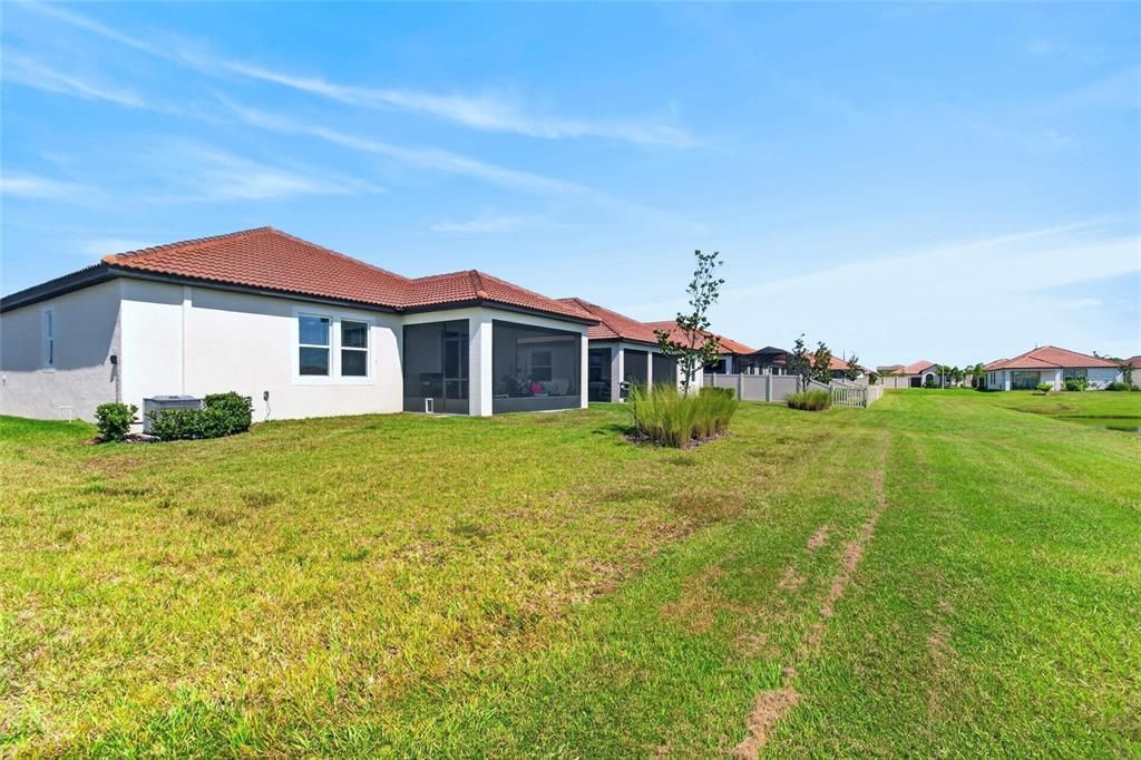 На продажу: $349,900 (2 спален, 2 ванн, 1783 Квадратных фут)