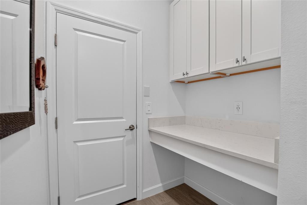 На продажу: $349,900 (2 спален, 2 ванн, 1783 Квадратных фут)