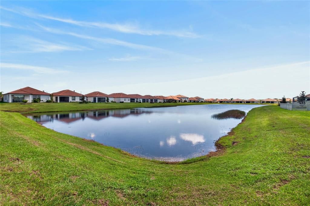 На продажу: $349,900 (2 спален, 2 ванн, 1783 Квадратных фут)