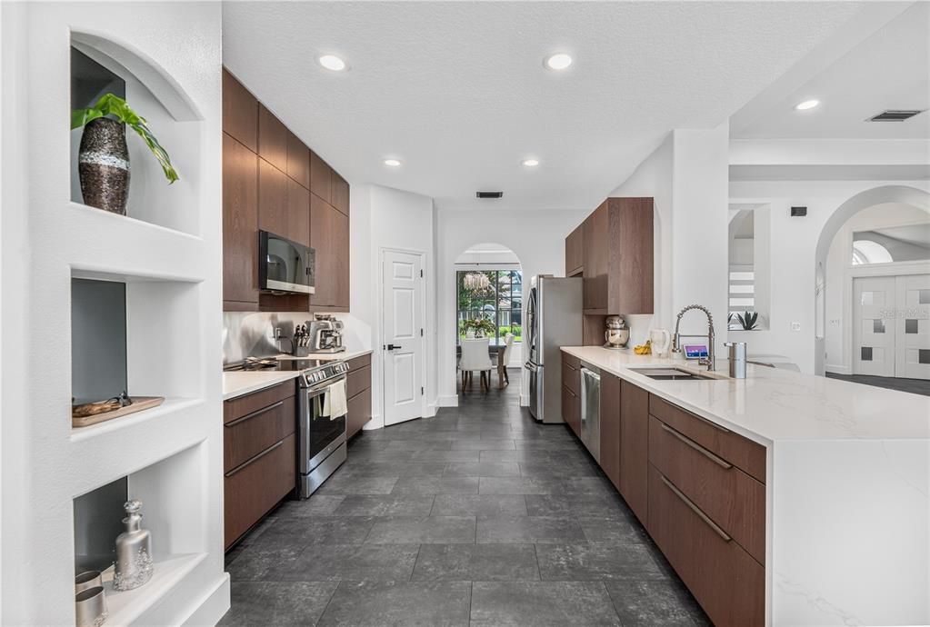 En Venta: $750,000 (4 camas, 3 baños, 2354 Pies cuadrados)