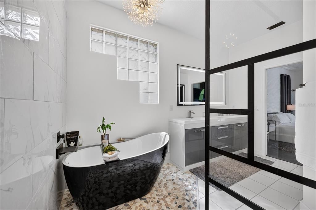 En Venta: $750,000 (4 camas, 3 baños, 2354 Pies cuadrados)