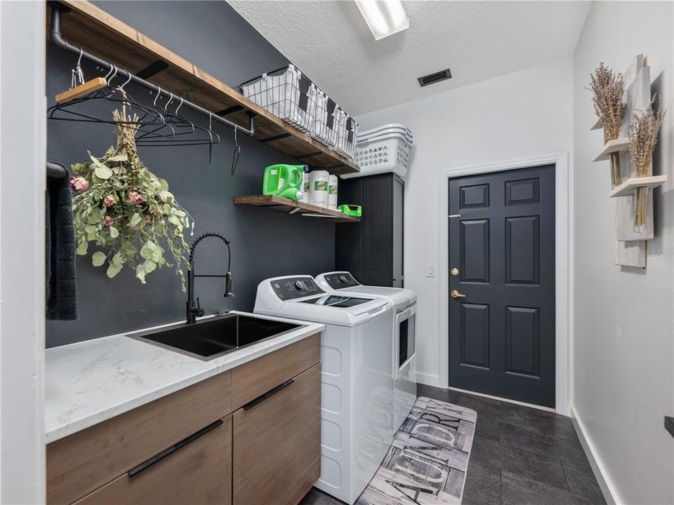 En Venta: $750,000 (4 camas, 3 baños, 2354 Pies cuadrados)
