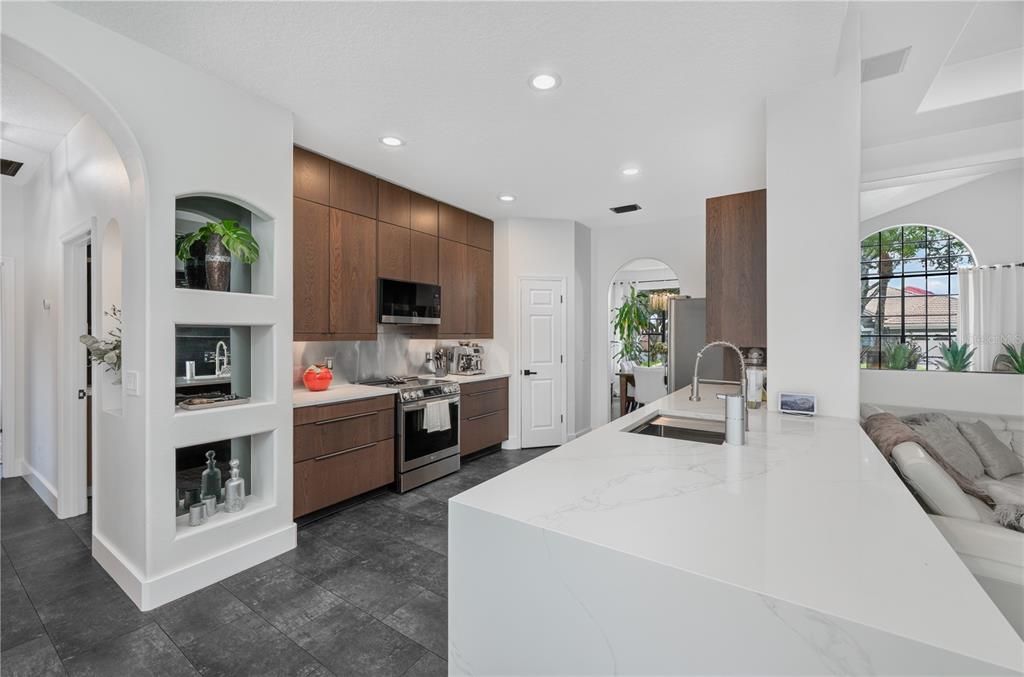 En Venta: $750,000 (4 camas, 3 baños, 2354 Pies cuadrados)