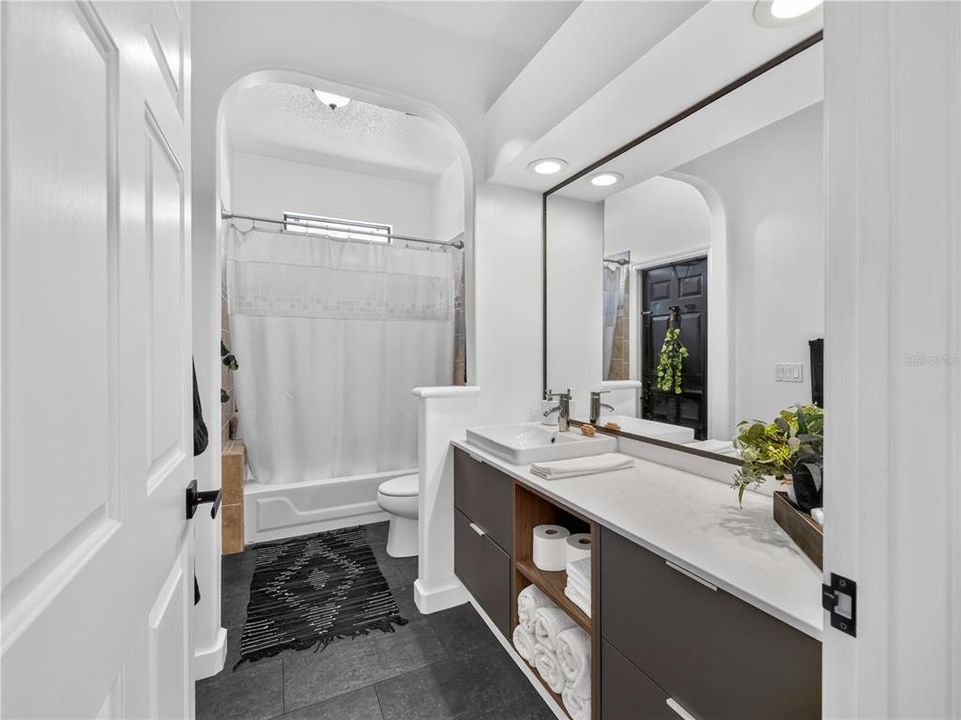 En Venta: $750,000 (4 camas, 3 baños, 2354 Pies cuadrados)