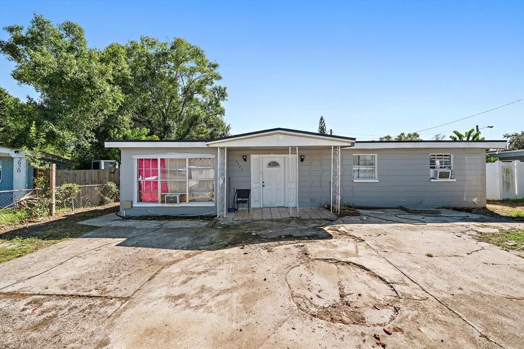 En Venta: $294,000 (4 camas, 2 baños, 1634 Pies cuadrados)