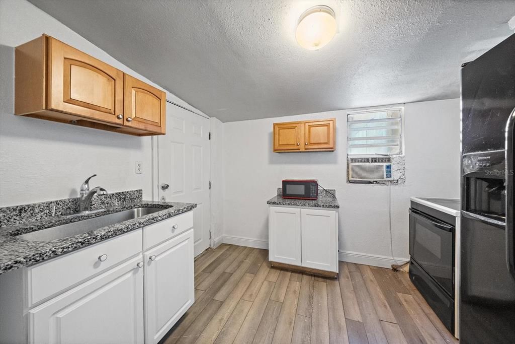 En Venta: $294,000 (4 camas, 2 baños, 1634 Pies cuadrados)