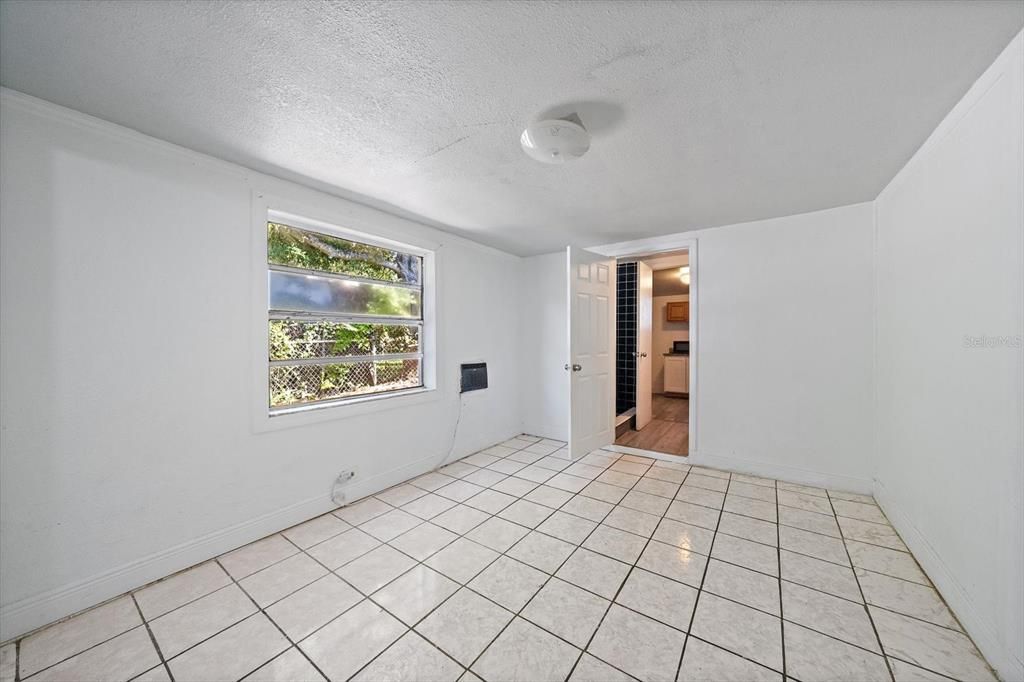 En Venta: $294,000 (4 camas, 2 baños, 1634 Pies cuadrados)