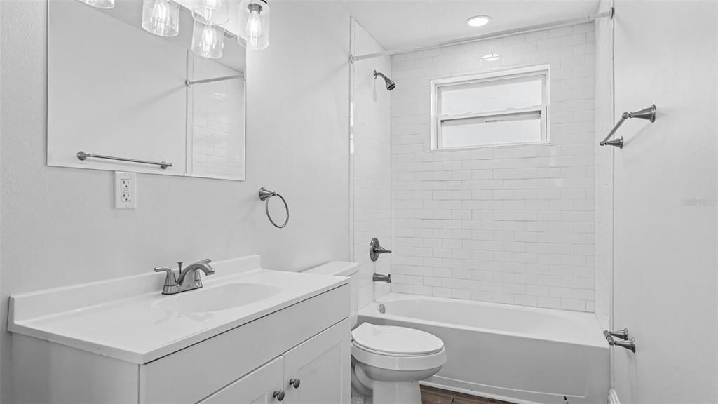 En Venta: $499,000 (5 camas, 3 baños, 2312 Pies cuadrados)