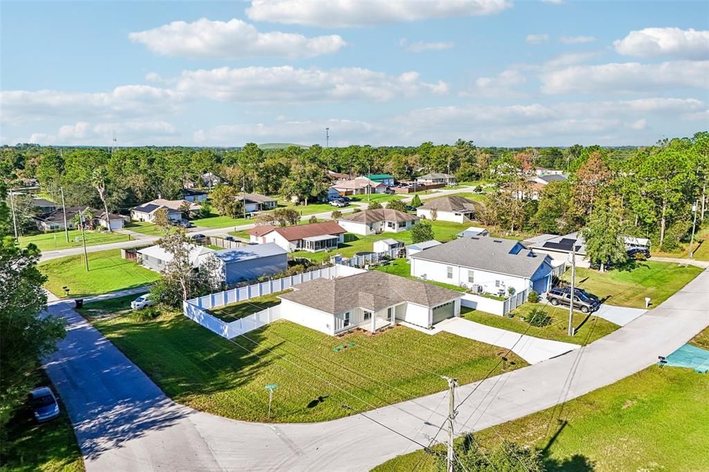 На продажу: $299,900 (3 спален, 2 ванн, 1454 Квадратных фут)