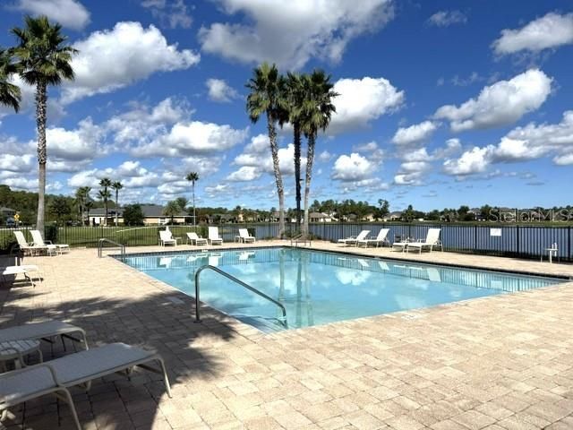 En Venta: $344,900 (3 camas, 2 baños, 1707 Pies cuadrados)