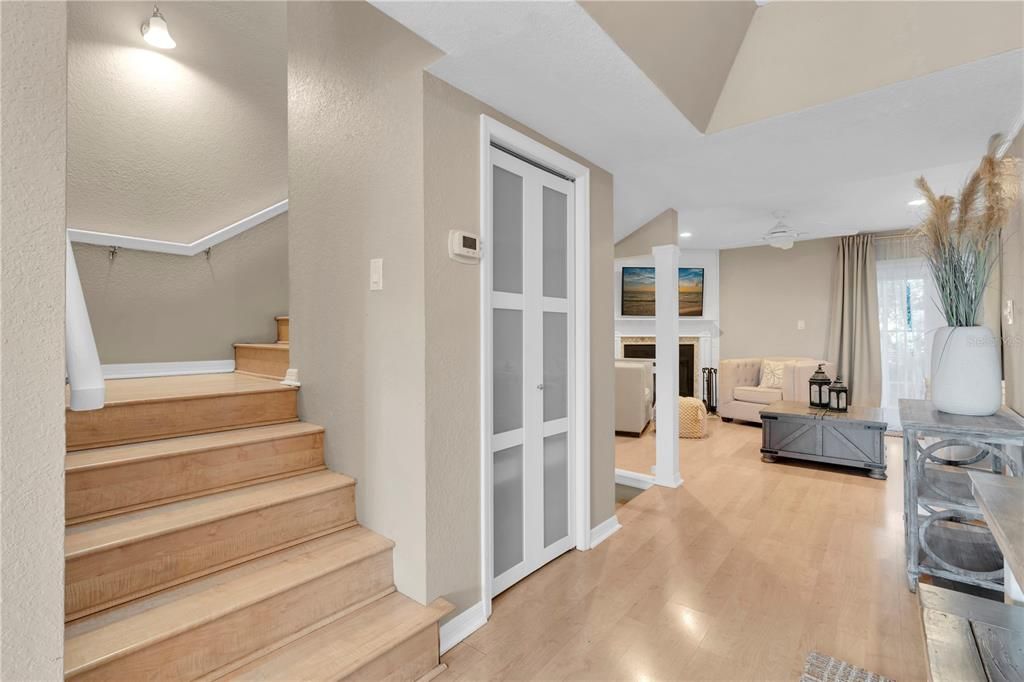 На продажу: $449,900 (2 спален, 2 ванн, 1472 Квадратных фут)