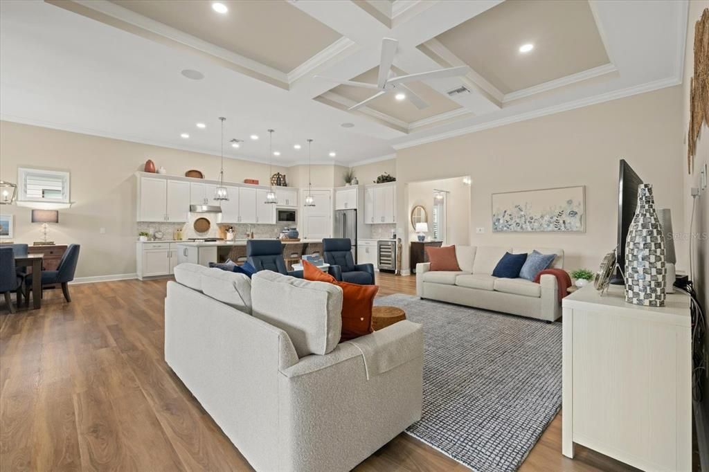 En Venta: $1,345,000 (3 camas, 3 baños, 2492 Pies cuadrados)