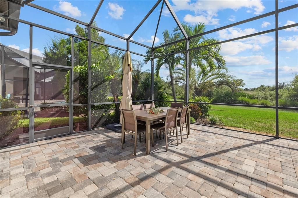En Venta: $1,345,000 (3 camas, 3 baños, 2492 Pies cuadrados)