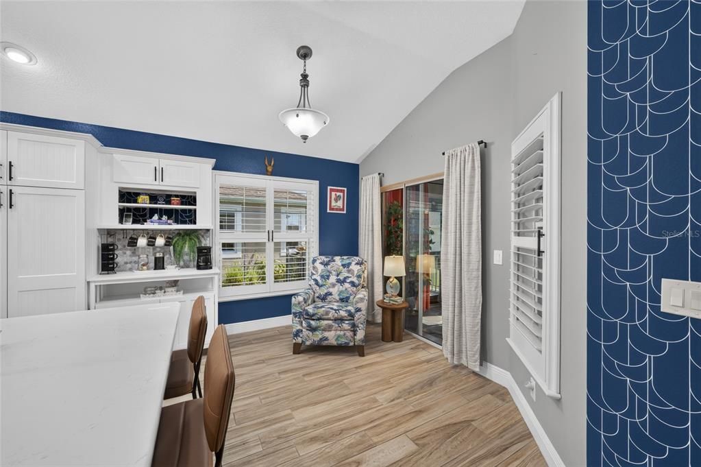 En Venta: $595,000 (3 camas, 3 baños, 2037 Pies cuadrados)