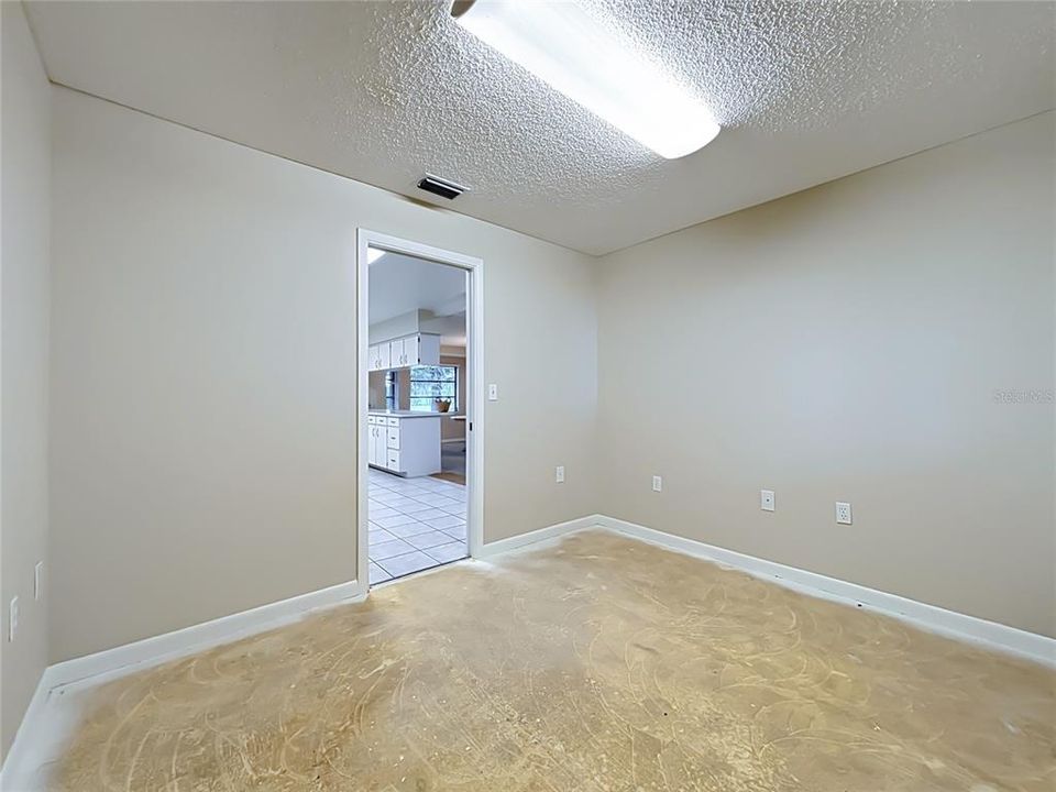 En Venta: $724,900 (3 camas, 2 baños, 2336 Pies cuadrados)