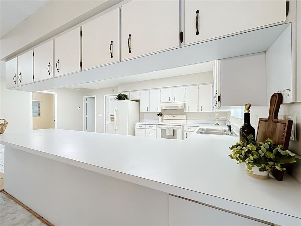En Venta: $724,900 (3 camas, 2 baños, 2336 Pies cuadrados)