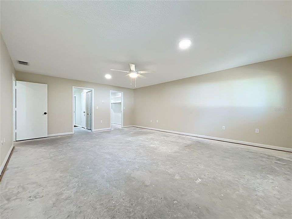 En Venta: $724,900 (3 camas, 2 baños, 2336 Pies cuadrados)