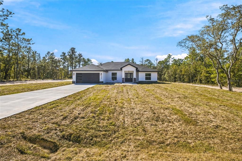 For Sale: $409,900 (3 beds, 2 baths, 1714 Square Feet)