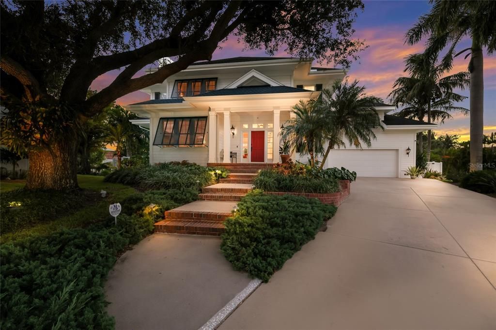 For Sale: $1,650,000 (4 beds, 3 baths, 3537 Square Feet)