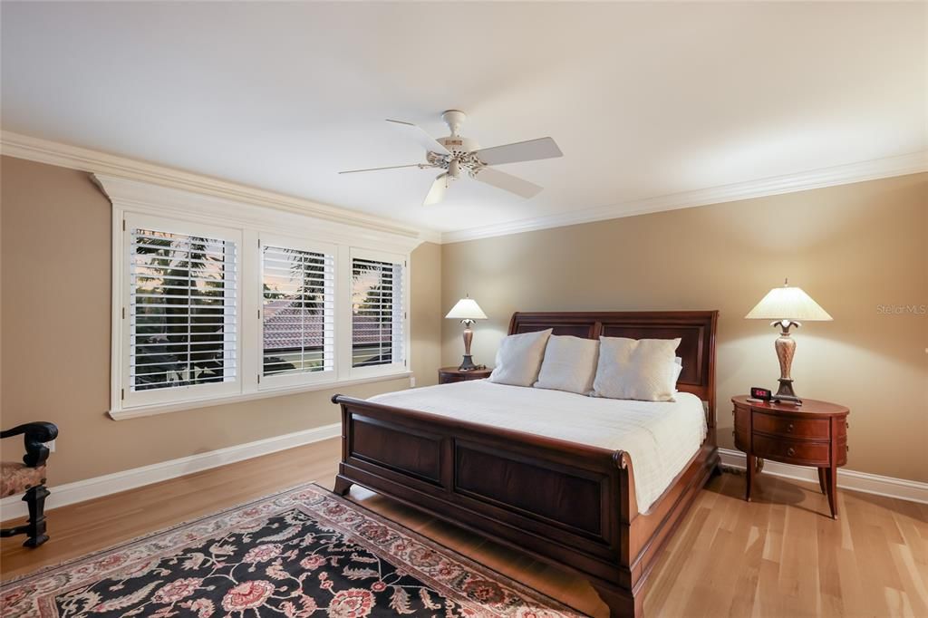 For Sale: $1,650,000 (4 beds, 3 baths, 3537 Square Feet)