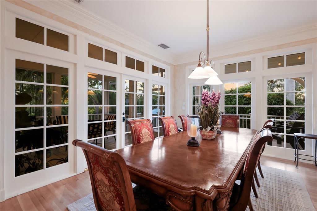For Sale: $1,650,000 (4 beds, 3 baths, 3537 Square Feet)