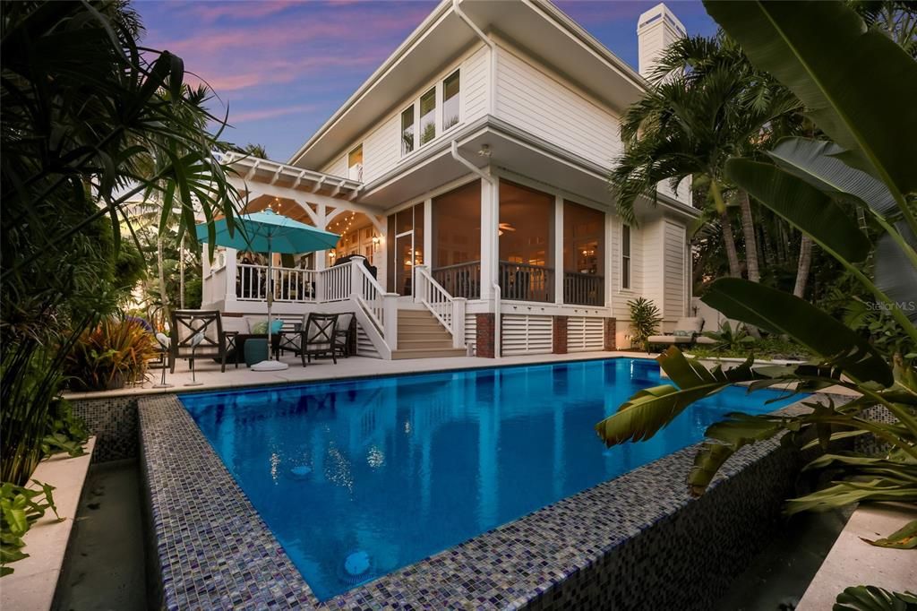 For Sale: $1,650,000 (4 beds, 3 baths, 3537 Square Feet)