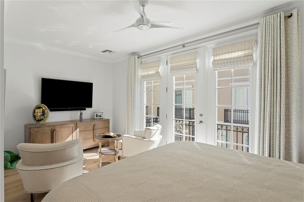 For Sale: $1,375,000 (3 beds, 3 baths, 2180 Square Feet)