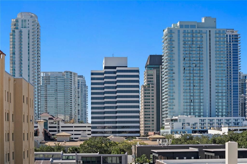 For Sale: $1,375,000 (3 beds, 3 baths, 2180 Square Feet)