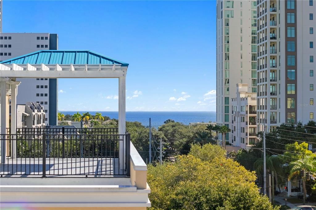 For Sale: $1,375,000 (3 beds, 3 baths, 2180 Square Feet)