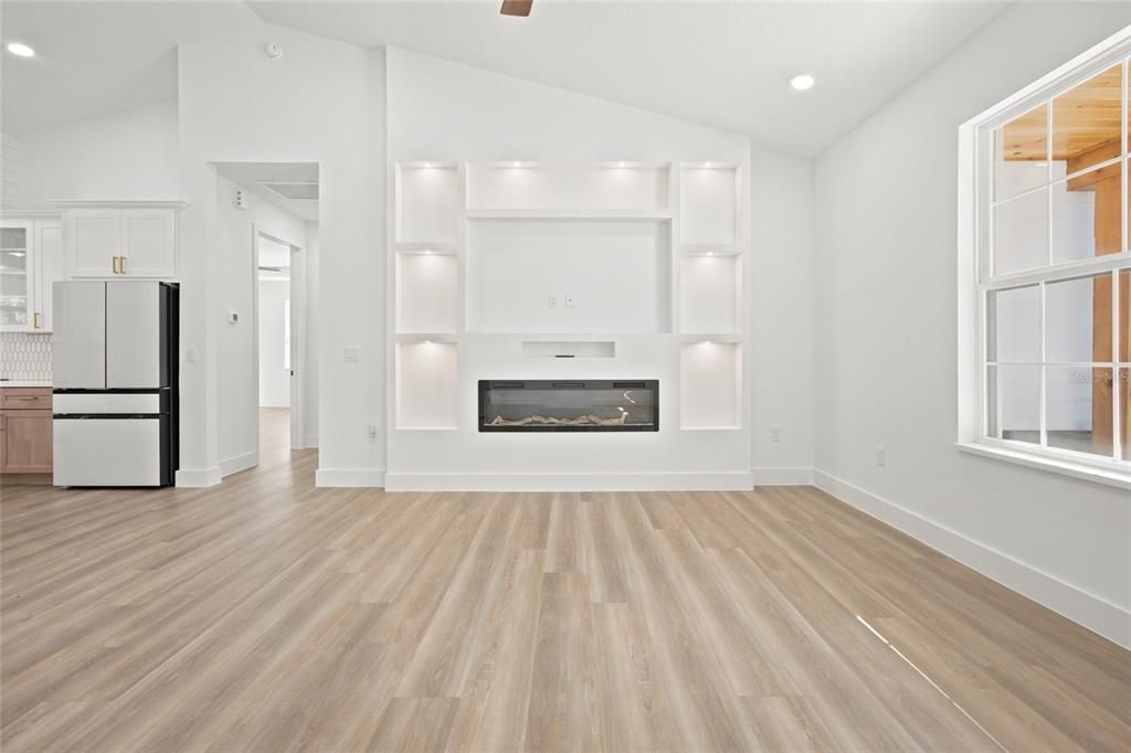 En Venta: $499,900 (4 camas, 2 baños, 2073 Pies cuadrados)