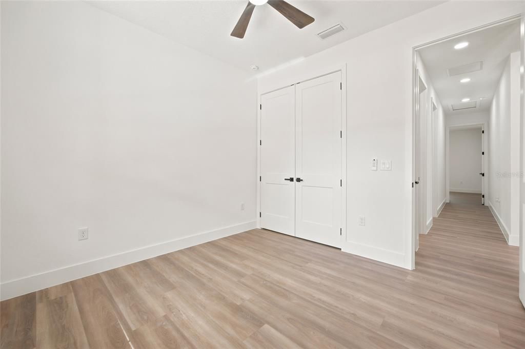 En Venta: $499,900 (4 camas, 2 baños, 2073 Pies cuadrados)