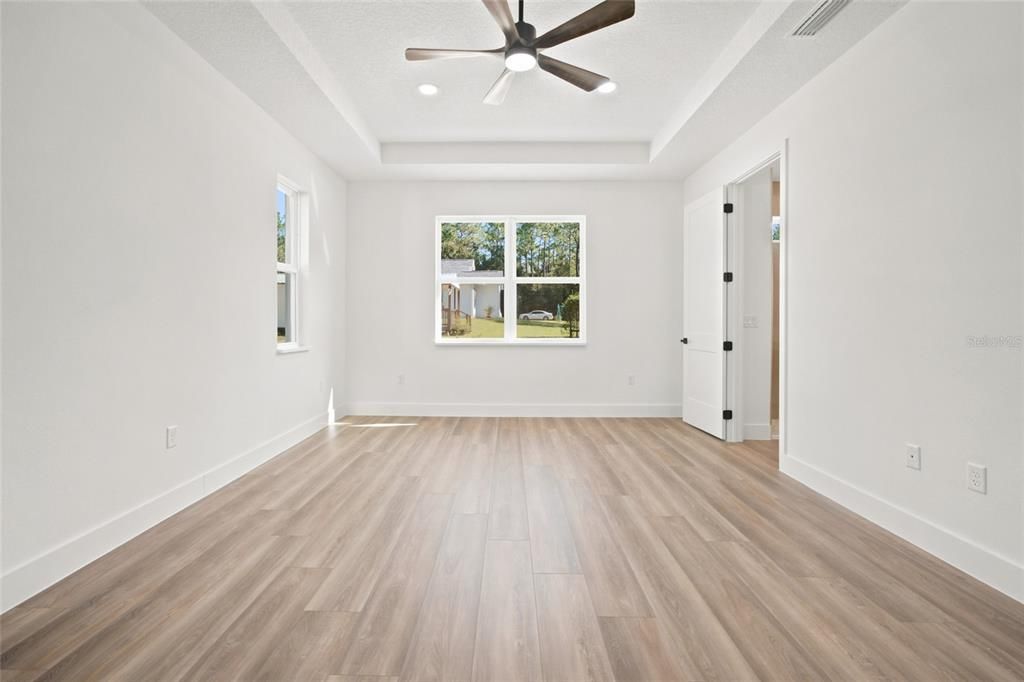 En Venta: $499,900 (4 camas, 2 baños, 2073 Pies cuadrados)