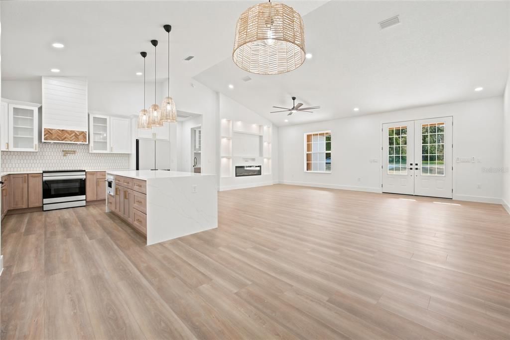 En Venta: $499,900 (4 camas, 2 baños, 2073 Pies cuadrados)