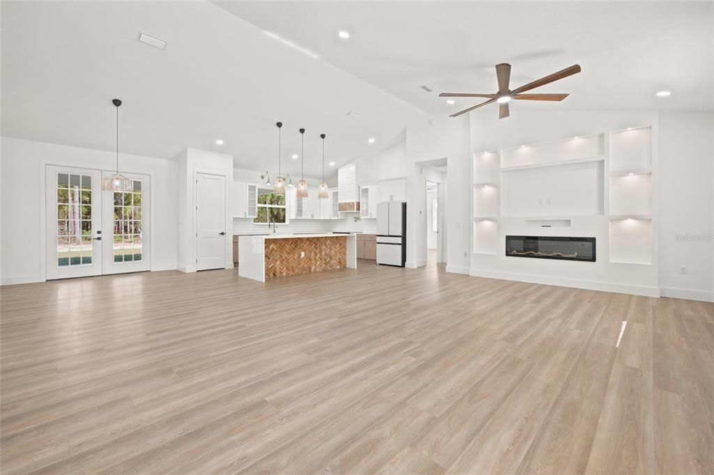 En Venta: $499,900 (4 camas, 2 baños, 2073 Pies cuadrados)