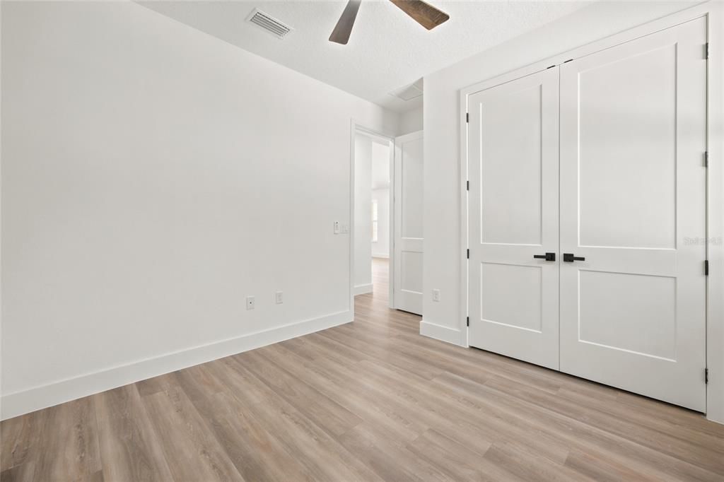 En Venta: $499,900 (4 camas, 2 baños, 2073 Pies cuadrados)