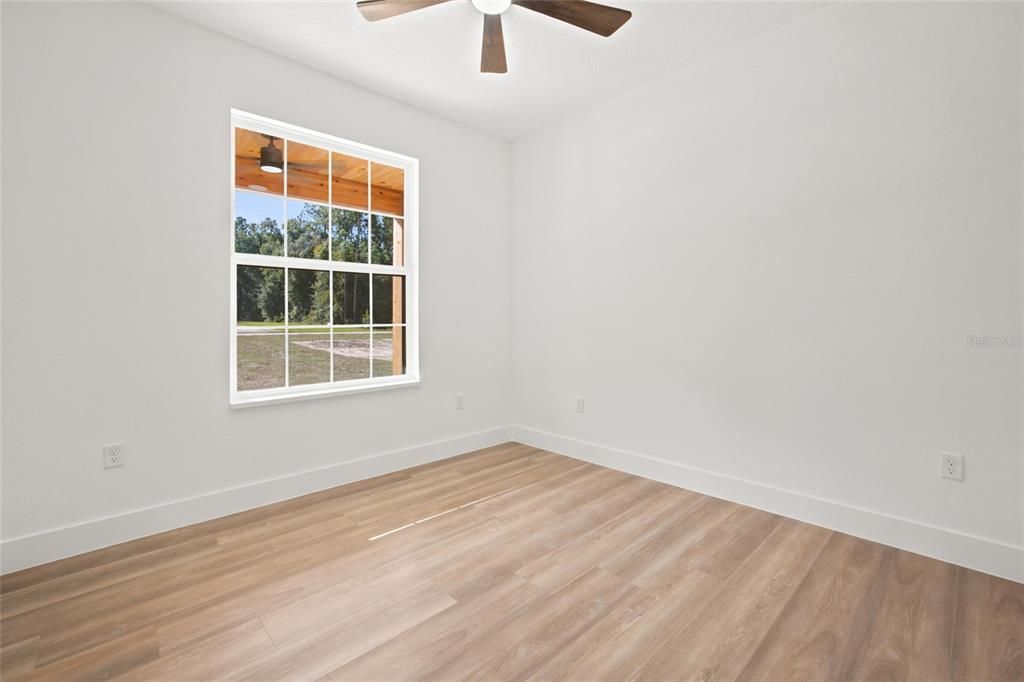 En Venta: $499,900 (4 camas, 2 baños, 2073 Pies cuadrados)