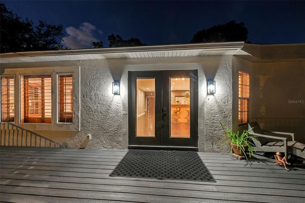 En Venta: $949,900 (3 camas, 3 baños, 2484 Pies cuadrados)