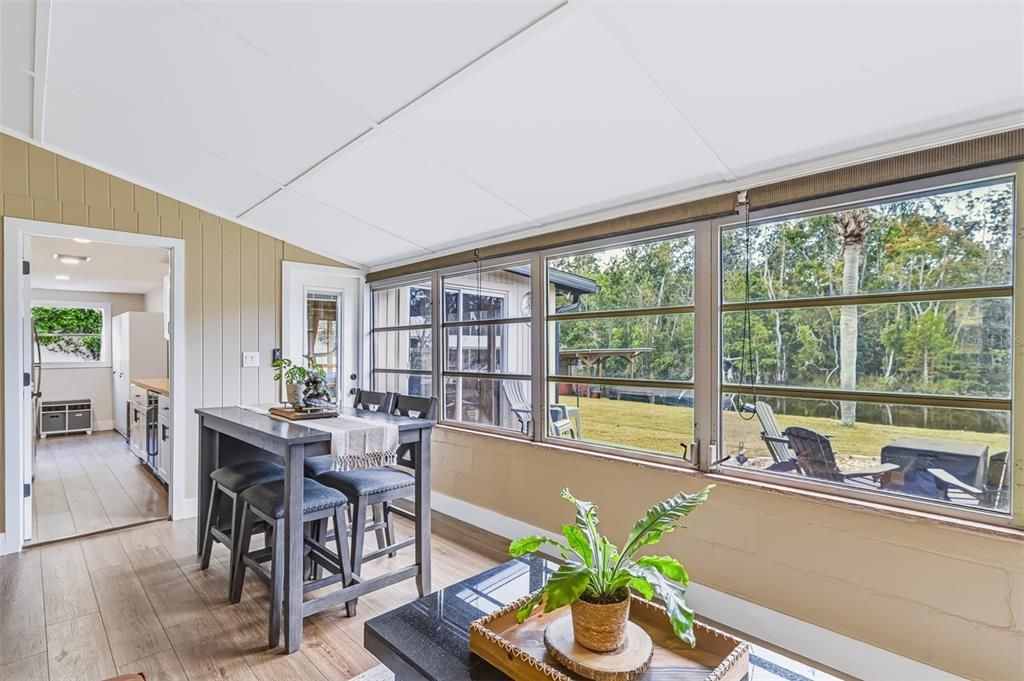 En Venta: $525,000 (2 camas, 2 baños, 1390 Pies cuadrados)