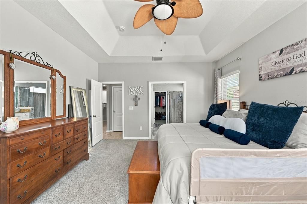На продажу: $445,000 (3 спален, 2 ванн, 2030 Квадратных фут)