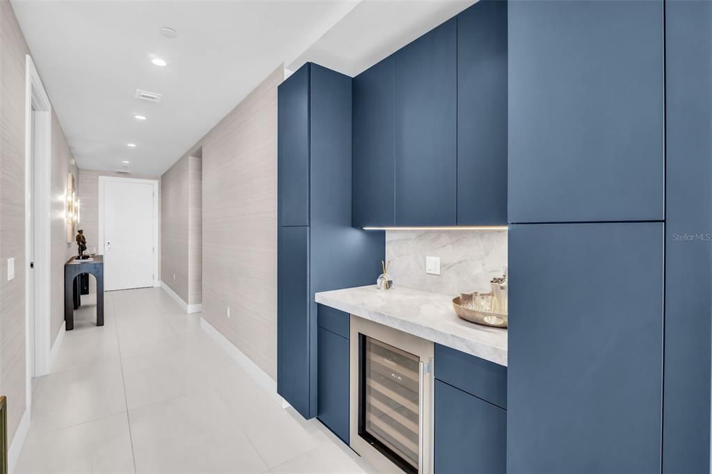 For Sale: $2,390,000 (2 beds, 3 baths, 2172 Square Feet)